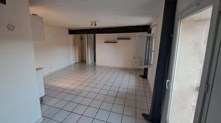 Ma-Cabane - Location Appartement Liausson, 50 m²