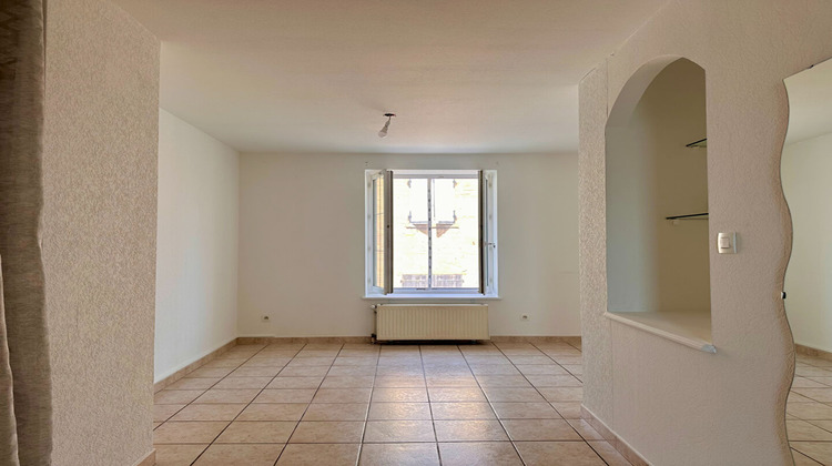 Ma-Cabane - Location Appartement LIERGUES, 78 m²