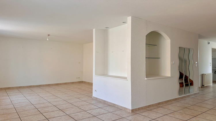 Ma-Cabane - Location Appartement LIERGUES, 78 m²