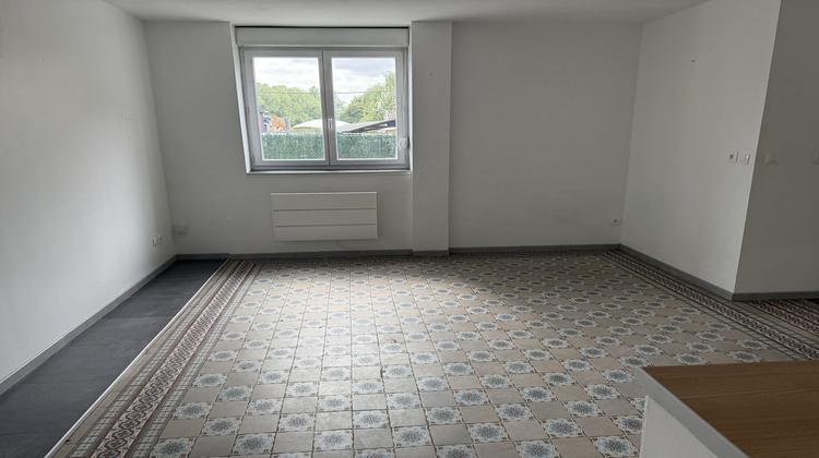 Ma-Cabane - Location Appartement Lieu-Saint-Amand, 45 m²