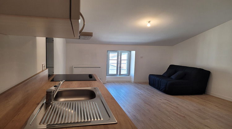 Ma-Cabane - Location Appartement LIGUGE, 19 m²