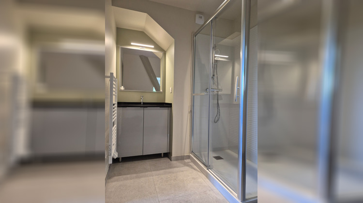 Ma-Cabane - Location Appartement LIGUGE, 59 m²