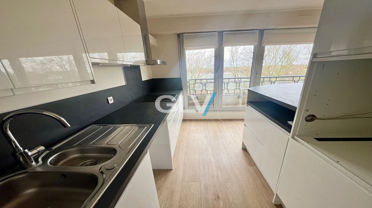 Ma-Cabane - Location Appartement LILLE, 82 m²