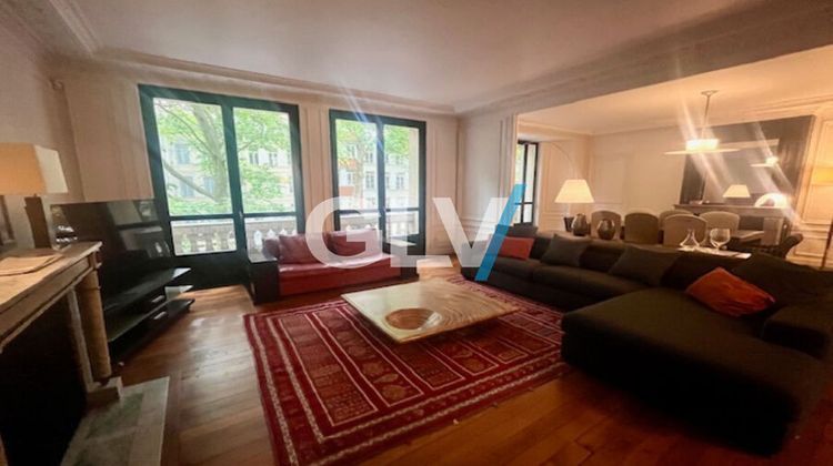 Ma-Cabane - Location Appartement LILLE, 207 m²