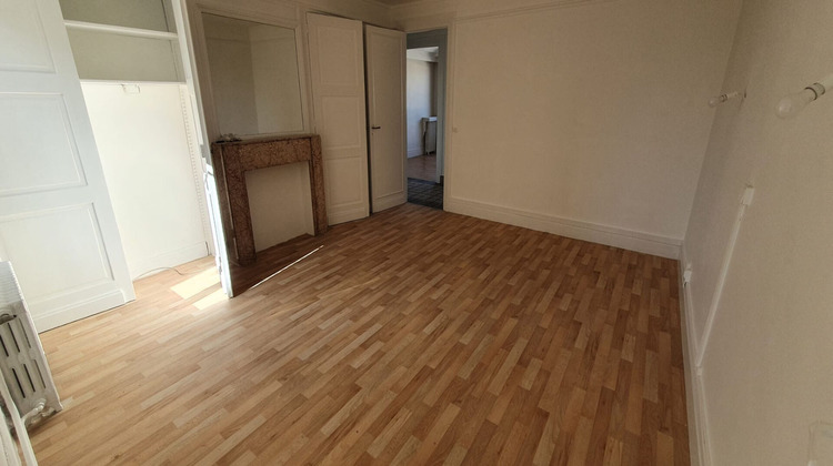 Ma-Cabane - Location Appartement LILLE, 76 m²
