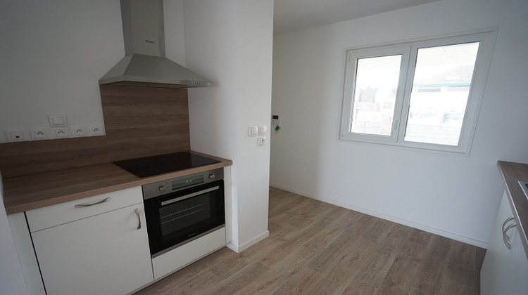 Ma-Cabane - Location Appartement Lille, 81 m²