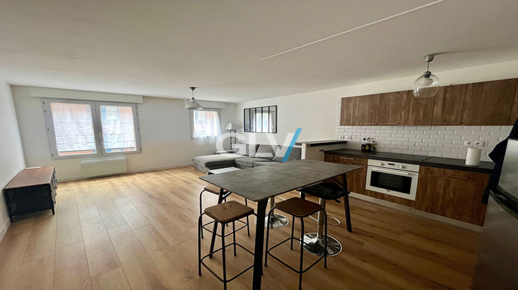 Ma-Cabane - Location Appartement LILLE, 57 m²