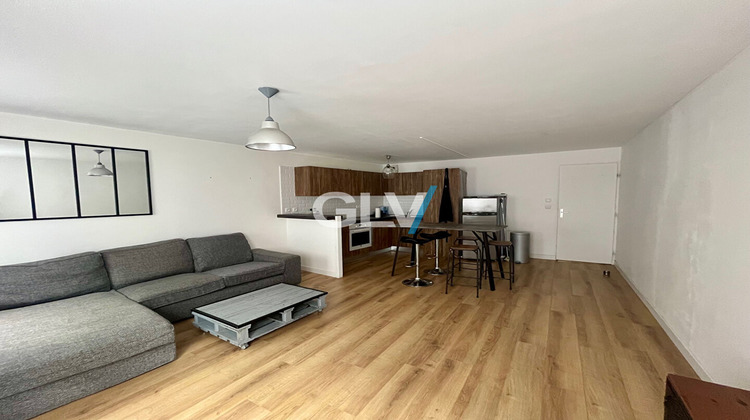 Ma-Cabane - Location Appartement LILLE, 57 m²