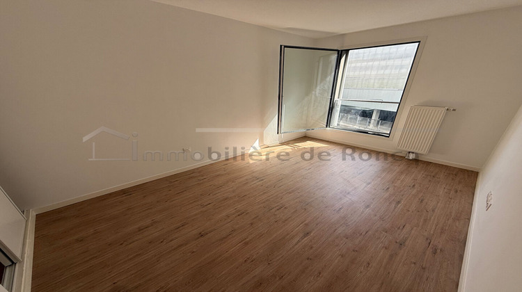 Ma-Cabane - Location Appartement LILLE, 66 m²
