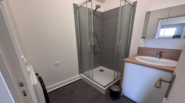 Ma-Cabane - Location Appartement LILLE, 38 m²