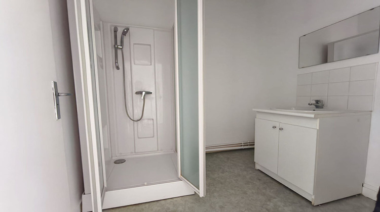 Ma-Cabane - Location Appartement LILLE, 42 m²