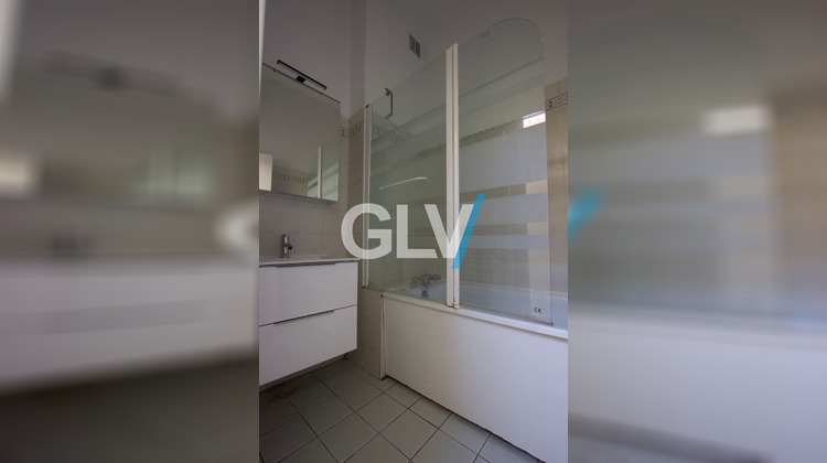 Ma-Cabane - Location Appartement LILLE, 54 m²