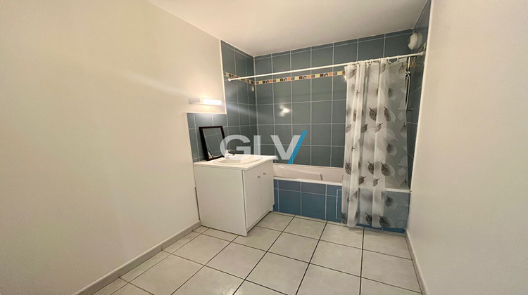 Ma-Cabane - Location Appartement LILLE, 50 m²