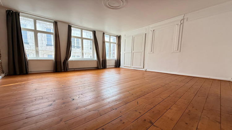 Ma-Cabane - Location Appartement LILLE, 76 m²