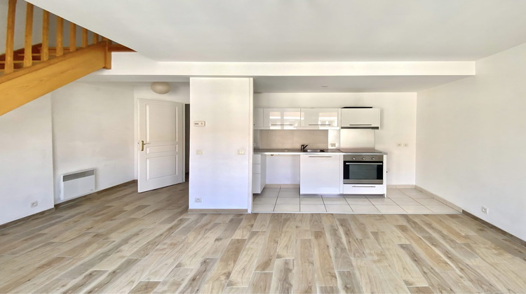 Ma-Cabane - Location Appartement Lille, 56 m²