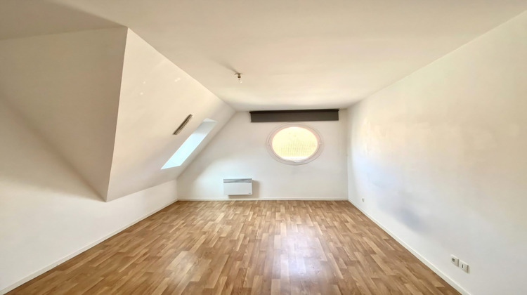 Ma-Cabane - Location Appartement Lille, 56 m²