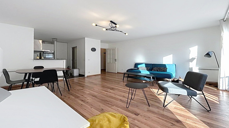 Ma-Cabane - Location Appartement LILLE, 52 m²