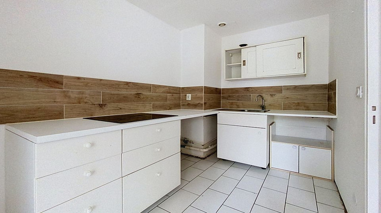 Ma-Cabane - Location Appartement LILLE, 62 m²