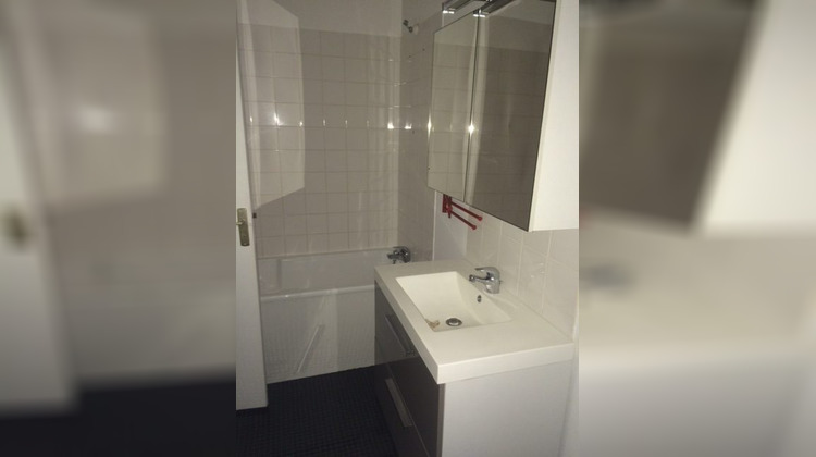 Ma-Cabane - Location Appartement Lillebonne, 47 m²