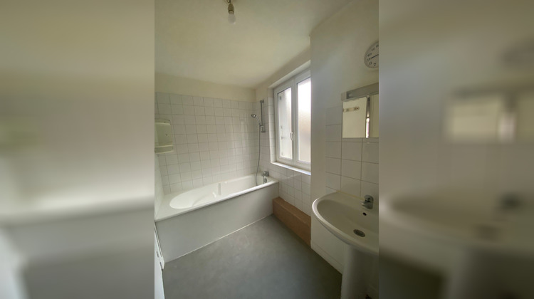 Ma-Cabane - Location Appartement Lillebonne, 59 m²