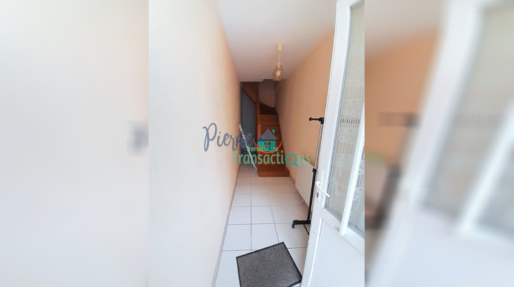 Ma-Cabane - Location Appartement LILLEBONNE, 32 m²