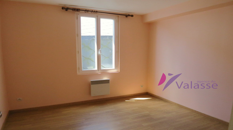 Ma-Cabane - Location Appartement Lillebonne, 42 m²