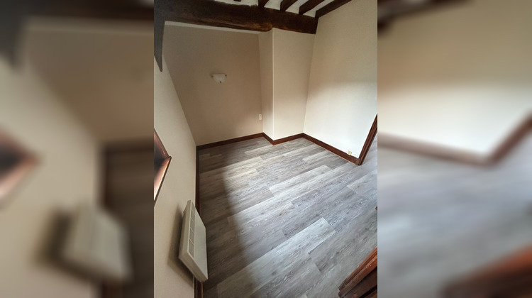 Ma-Cabane - Location Appartement Lillebonne, 46 m²