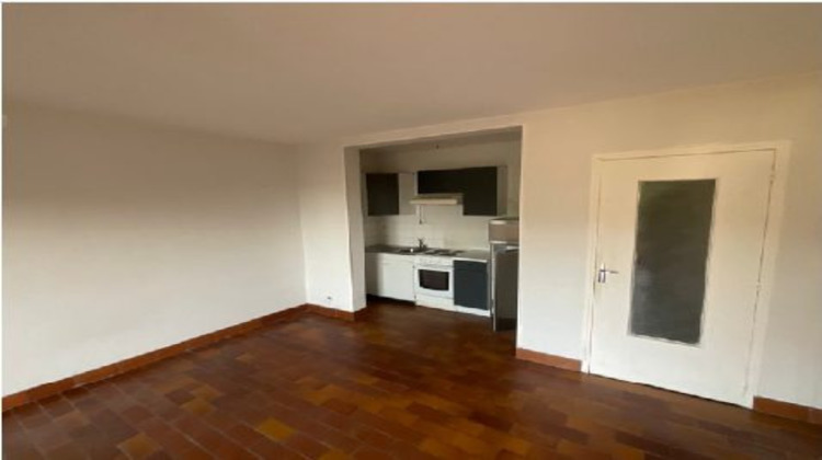 Ma-Cabane - Location Appartement Lillebonne, 53 m²