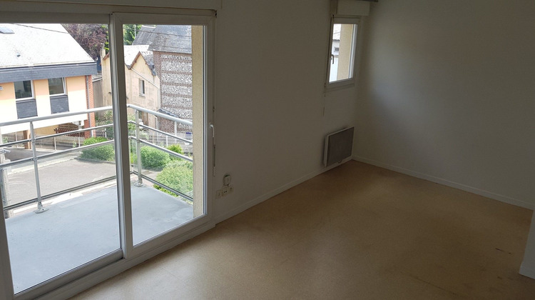 Ma-Cabane - Location Appartement Lillebonne, 30 m²