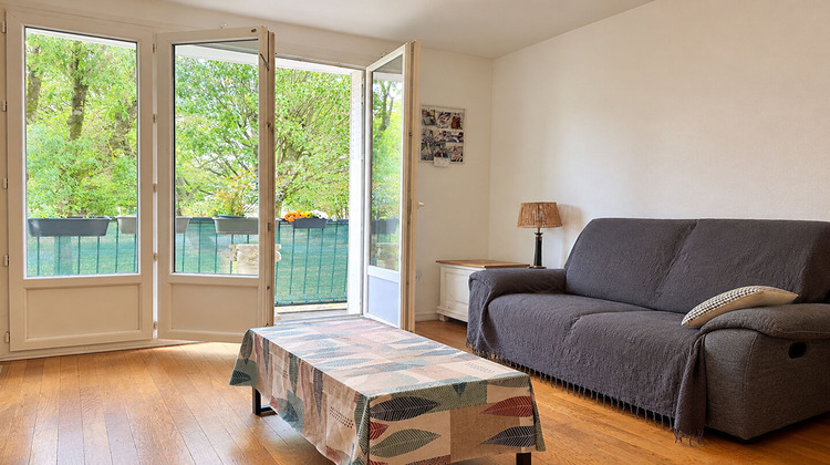 Ma-Cabane - Location Appartement LIMAS, 57 m²