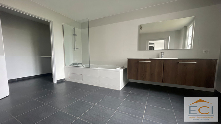 Ma-Cabane - Location Appartement LIMOGES, 207 m²