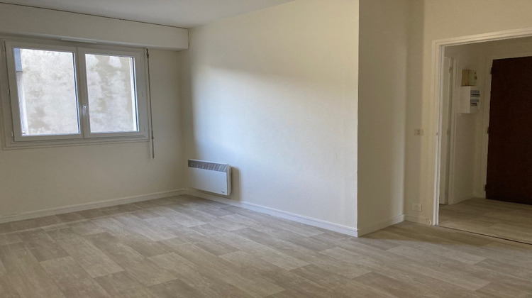 Ma-Cabane - Location Appartement Lisieux, 55 m²