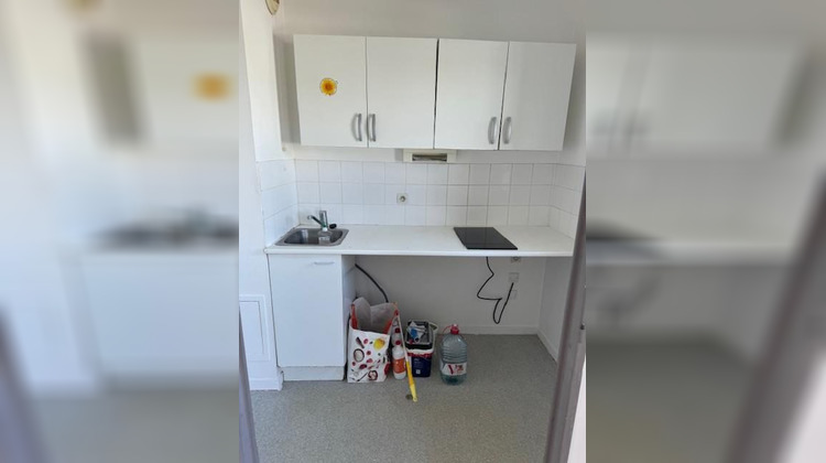 Ma-Cabane - Location Appartement Lisieux, 31 m²