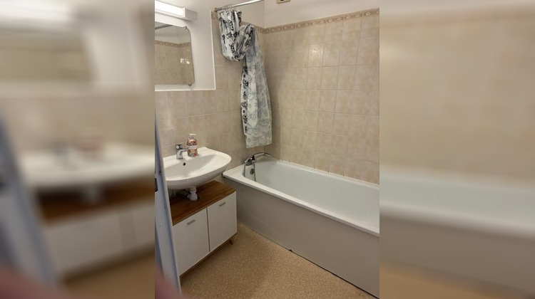 Ma-Cabane - Location Appartement Lisieux, 31 m²