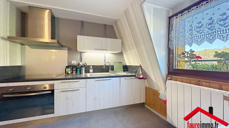 Ma-Cabane - Location Appartement Lissac-sur-Couze, 60 m²