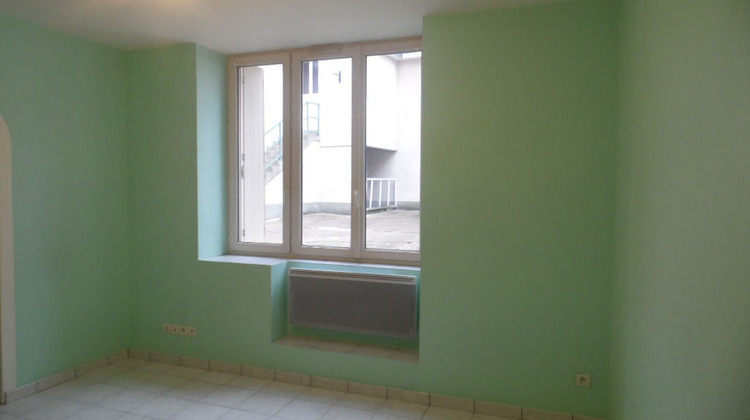 Ma-Cabane - Location Appartement LONGUE-JUMELLES, 28 m²