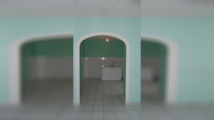 Ma-Cabane - Location Appartement LONGUE-JUMELLES, 28 m²