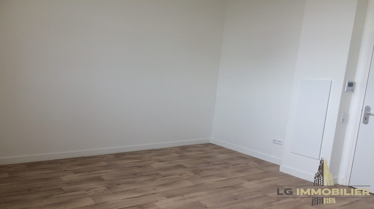 Ma-Cabane - Location Appartement LONGUEAU, 19 m²
