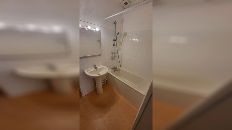 Ma-Cabane - Location Appartement LONS-LE-SAUNIER, 76 m²