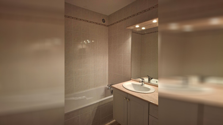Ma-Cabane - Location Appartement LONS-LE-SAUNIER, 80 m²