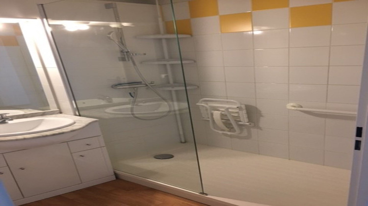 Ma-Cabane - Location Appartement LORMONT, 59 m²