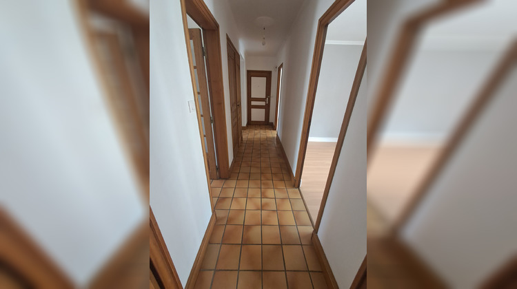 Ma-Cabane - Location Appartement Loudéac, 79 m²