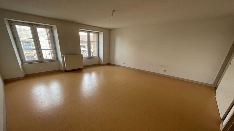 Ma-Cabane - Location Appartement LOUDES, 65 m²