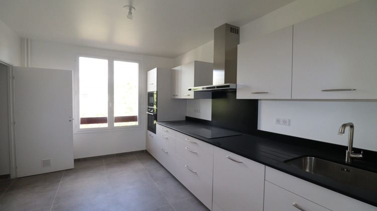 Ma-Cabane - Location Appartement Louveciennes, 143 m²