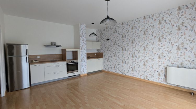 Ma-Cabane - Location Appartement LOUVERNE, 43 m²