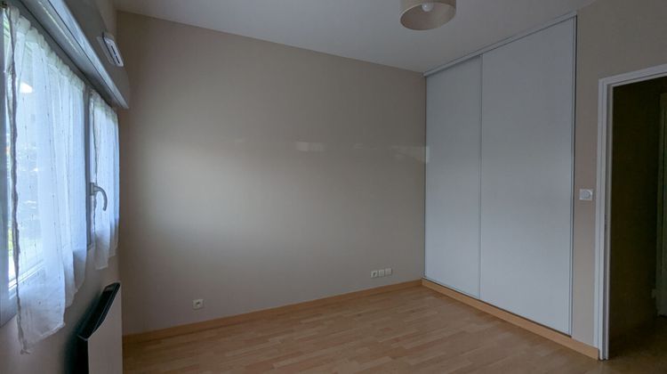 Ma-Cabane - Location Appartement LOUVERNE, 43 m²