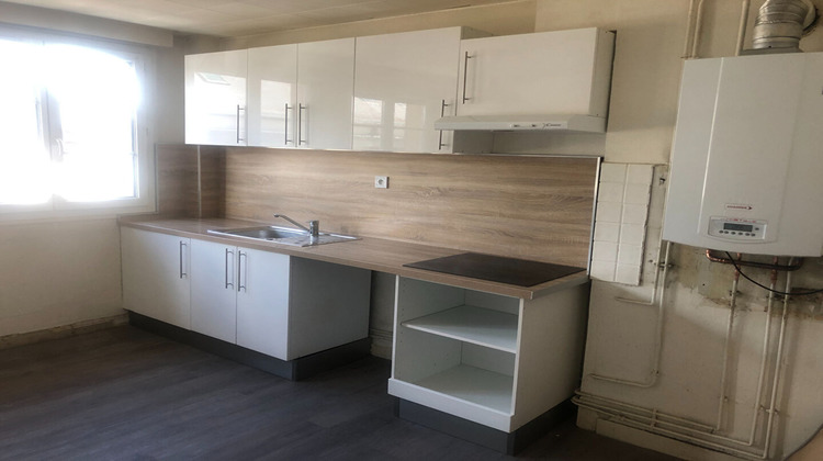 Ma-Cabane - Location Appartement LOUVIERS, 96 m²