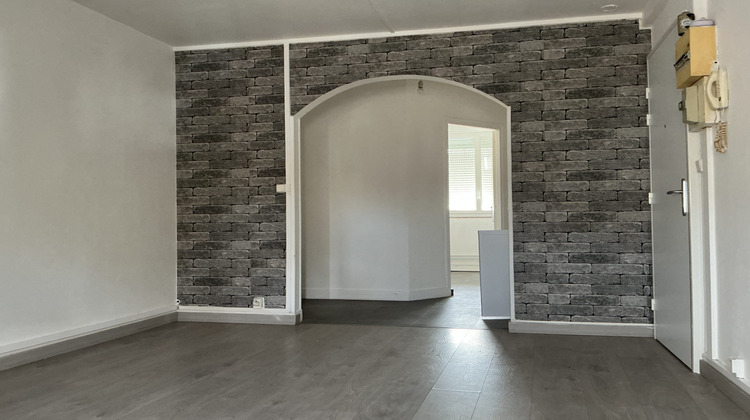 Ma-Cabane - Location Appartement LOUVIERS, 21 m²