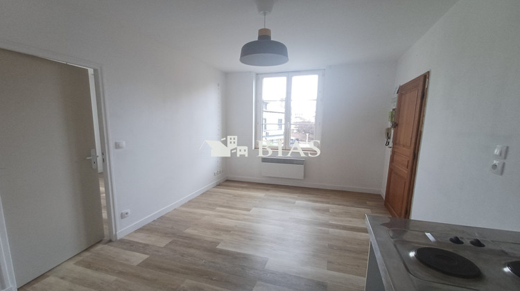 Ma-Cabane - Location Appartement Louviers, 23 m²
