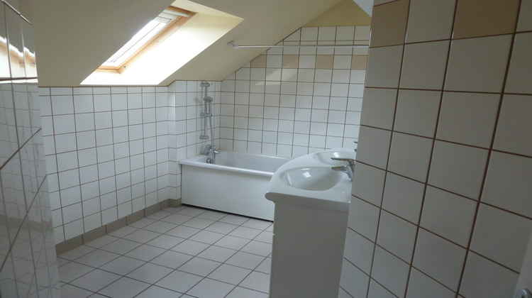 Ma-Cabane - Location Appartement LOUVIERS, 67 m²